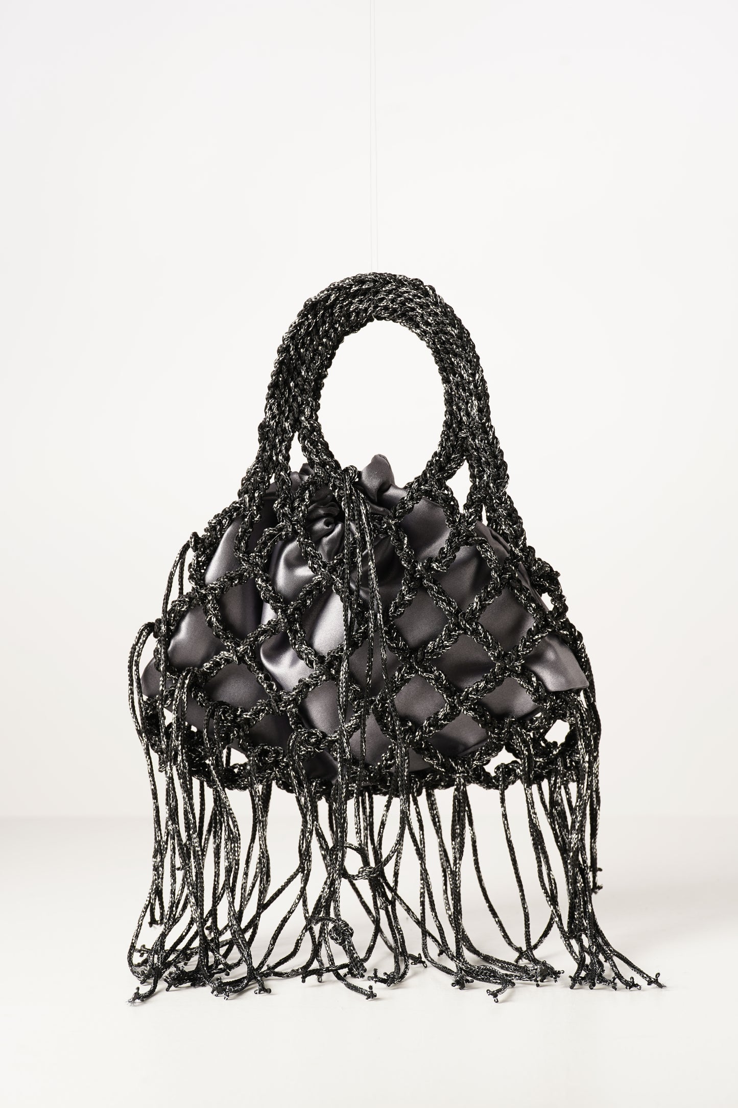 𝐁𝐋𝐀𝐂𝐊 𝐃𝐈𝐀𝐌𝐎𝐍𝐃