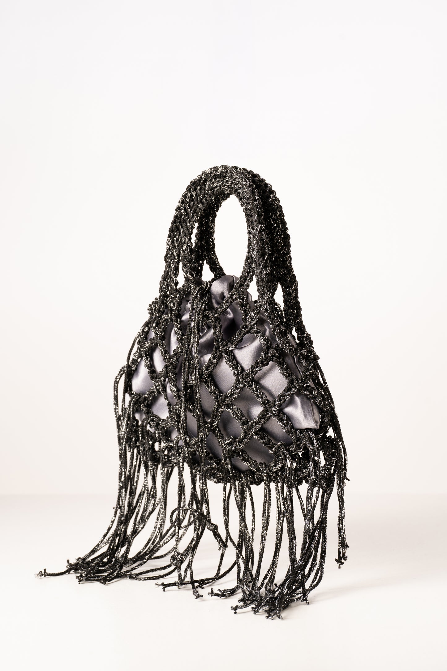 𝐁𝐋𝐀𝐂𝐊 𝐃𝐈𝐀𝐌𝐎𝐍𝐃